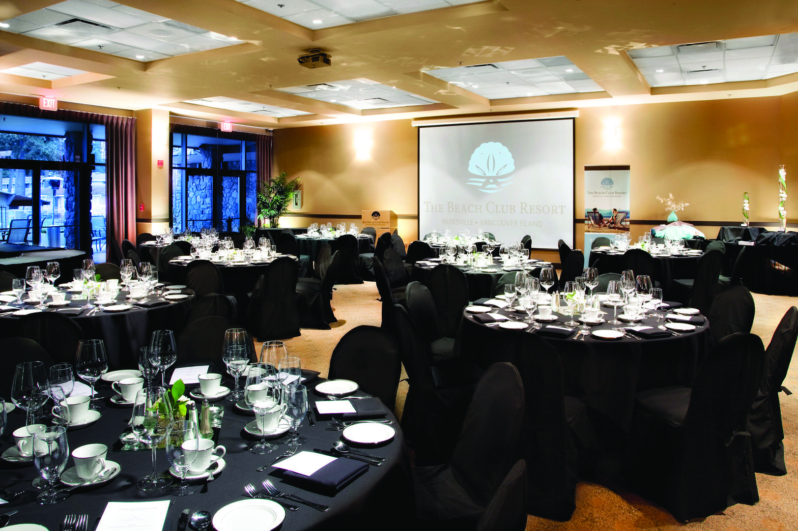 The Beach Club Resort — Bellstar Hotels & Resorts Parksville Restoran fotoğraf